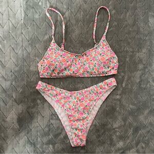 NWOT floral bikini set